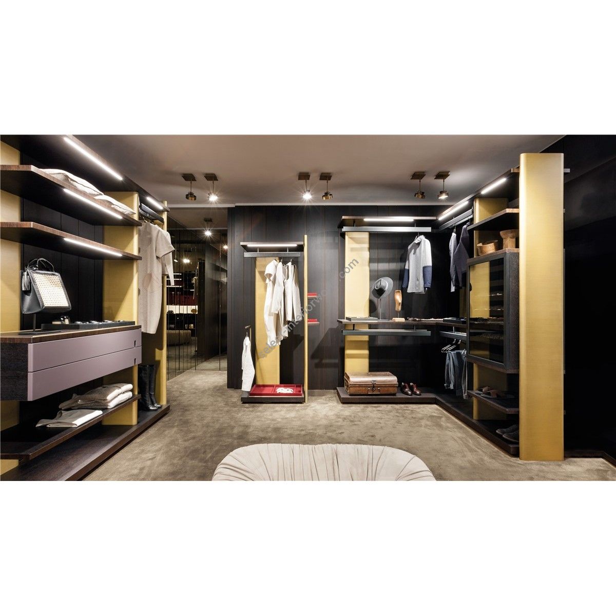 Laurameroni / Walk-in Closets / Outfit Walk-in Closet