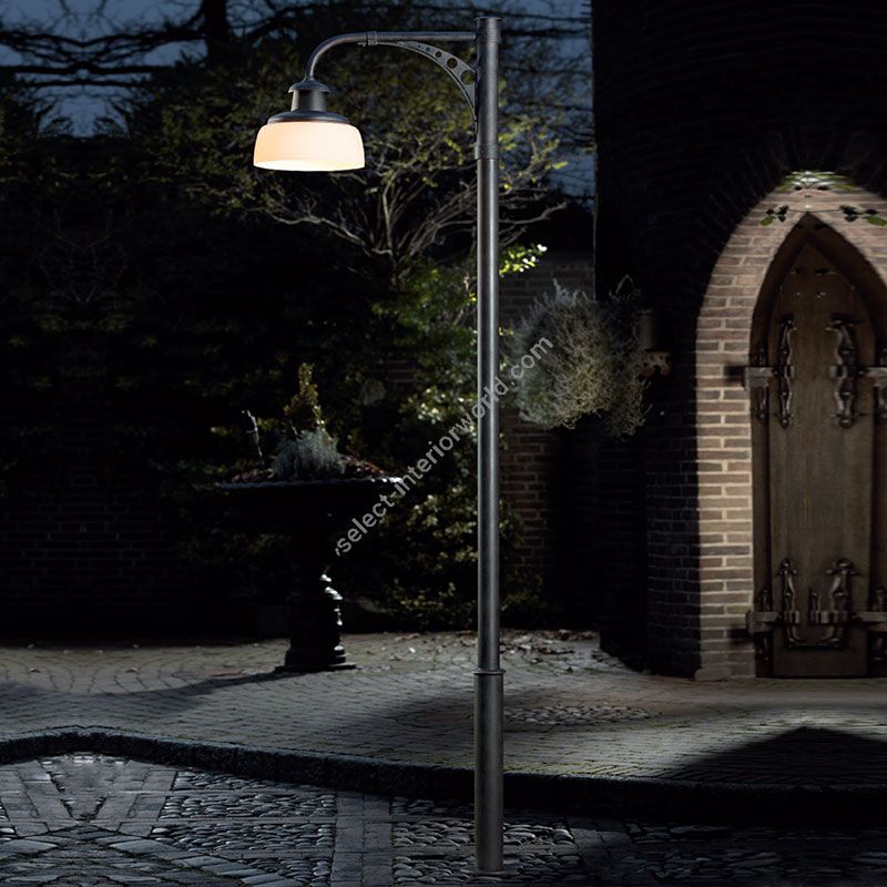 Robers / Outdoor Post Lamp / AL 6831
