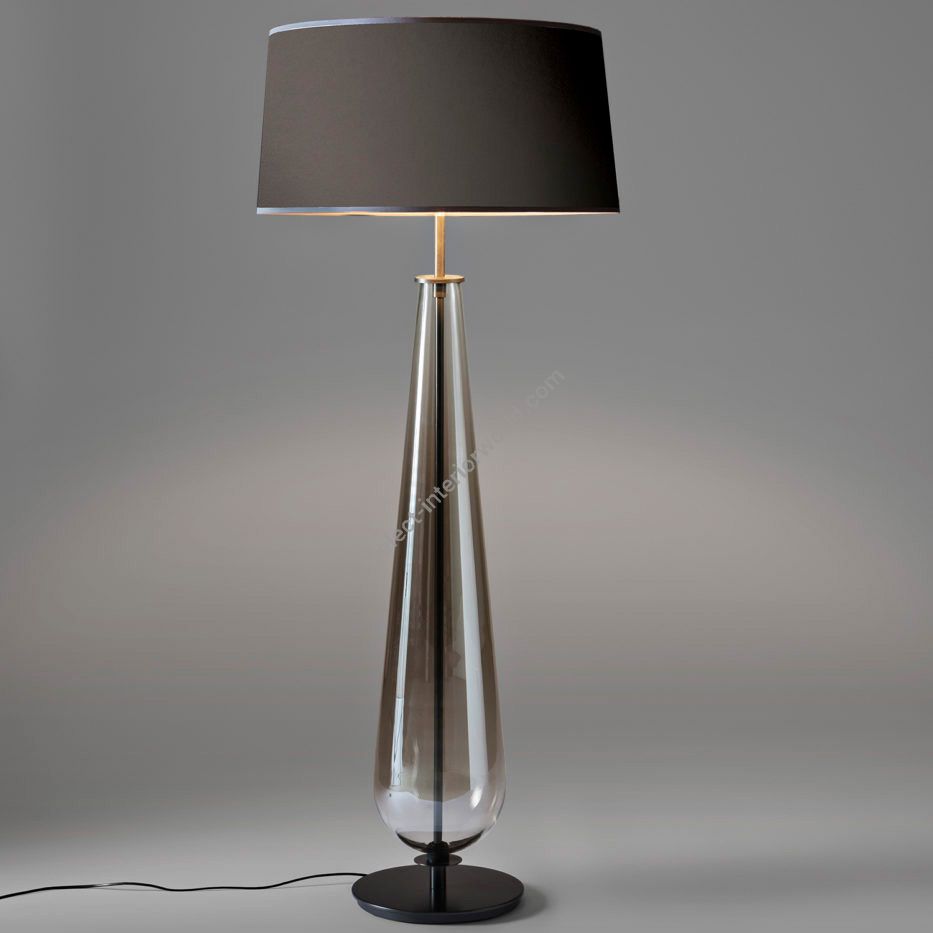 Penta Light / Floor Lamps / New Classic 0204