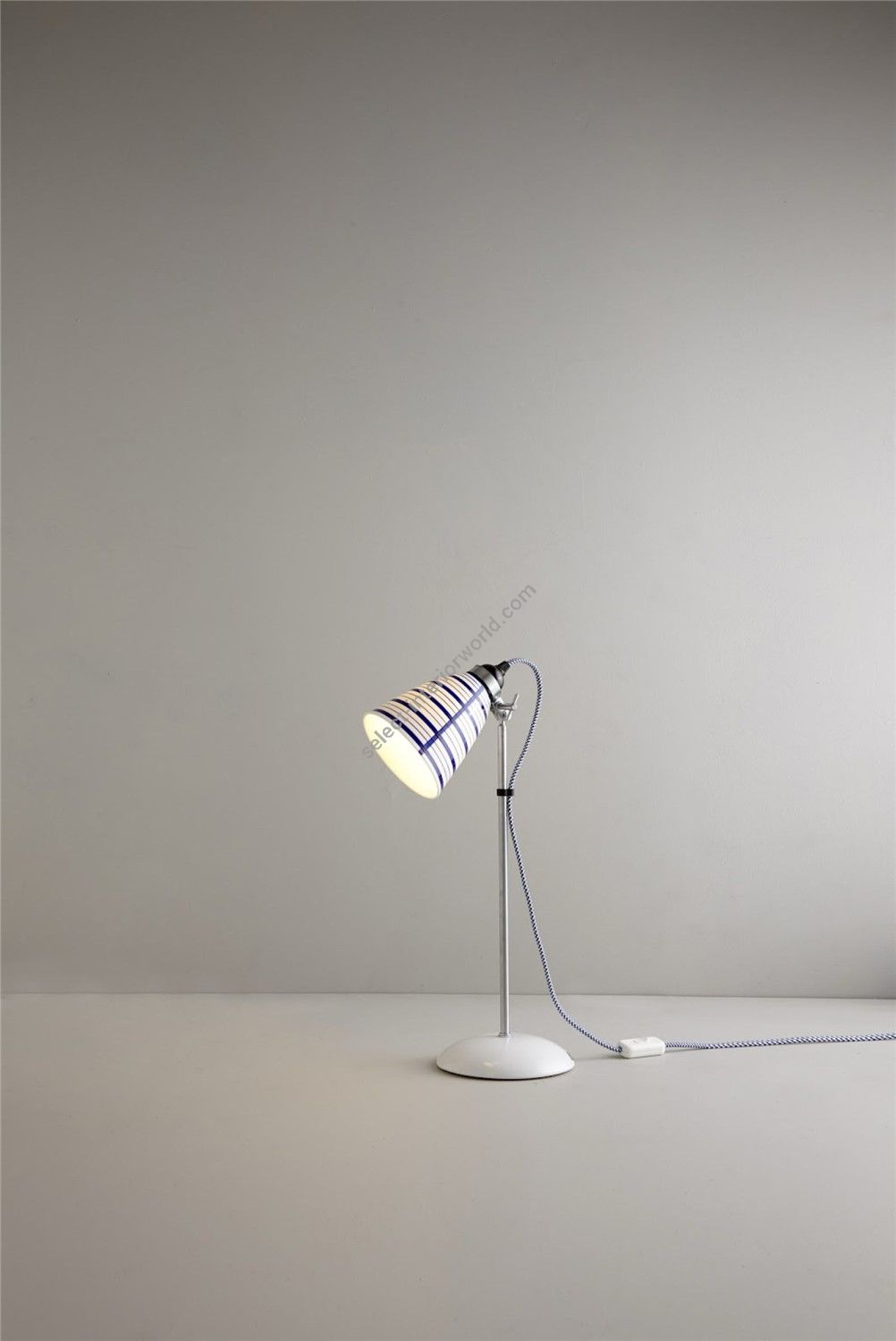 Original BTC / Table Lamps / Circle Line Medium