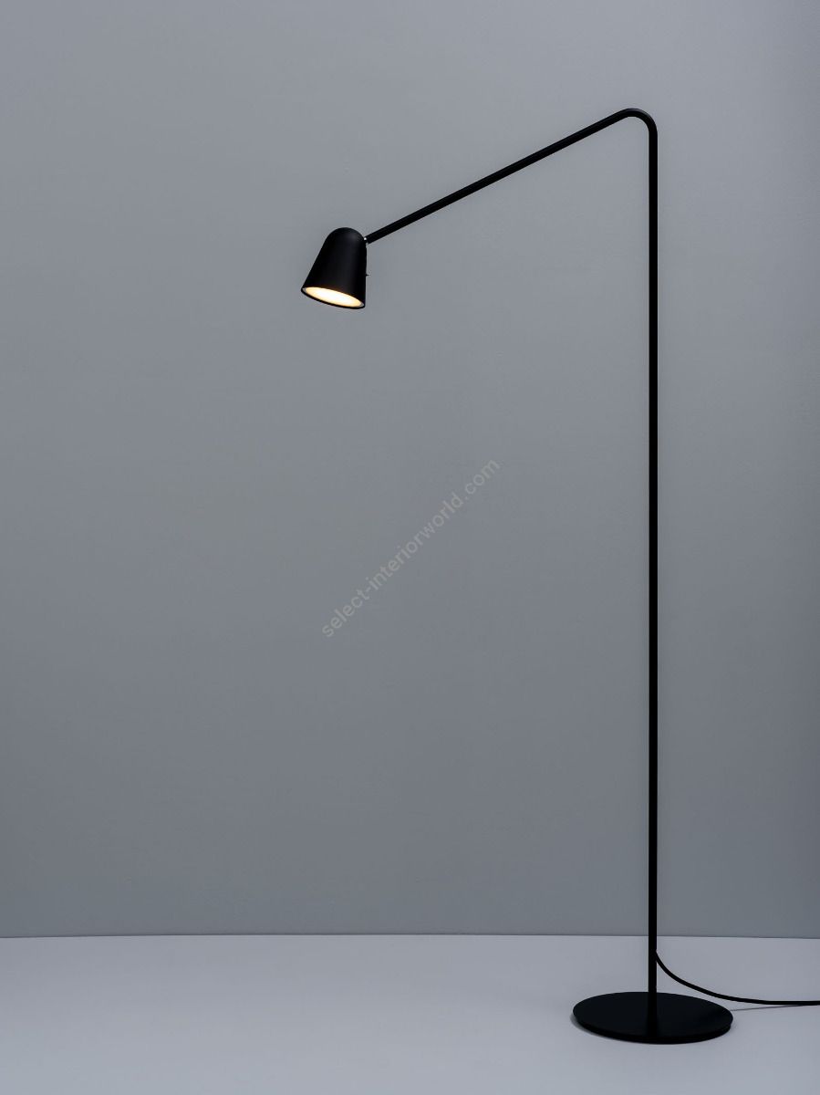Formagenda / Floor Lamps / Chaplin D225