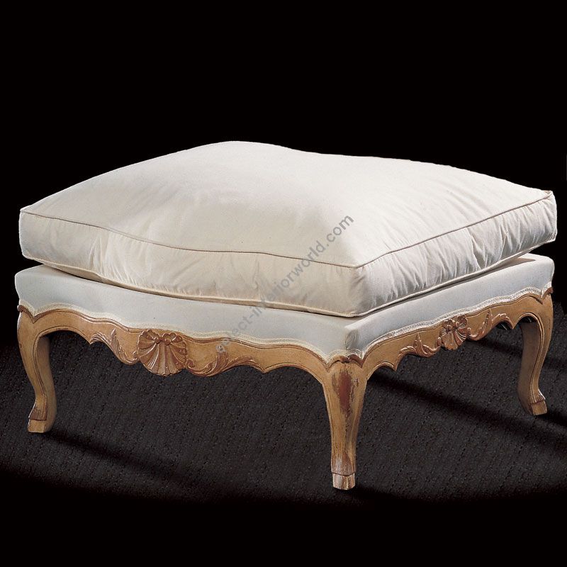 Massant / Poufs & Ottomans / Regence Footrest RTF13/1