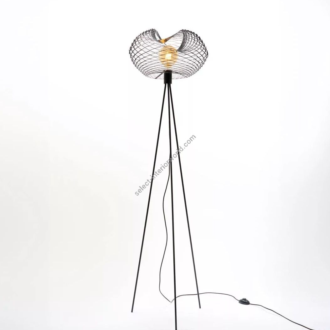 Zava / Floor Lamps / NET