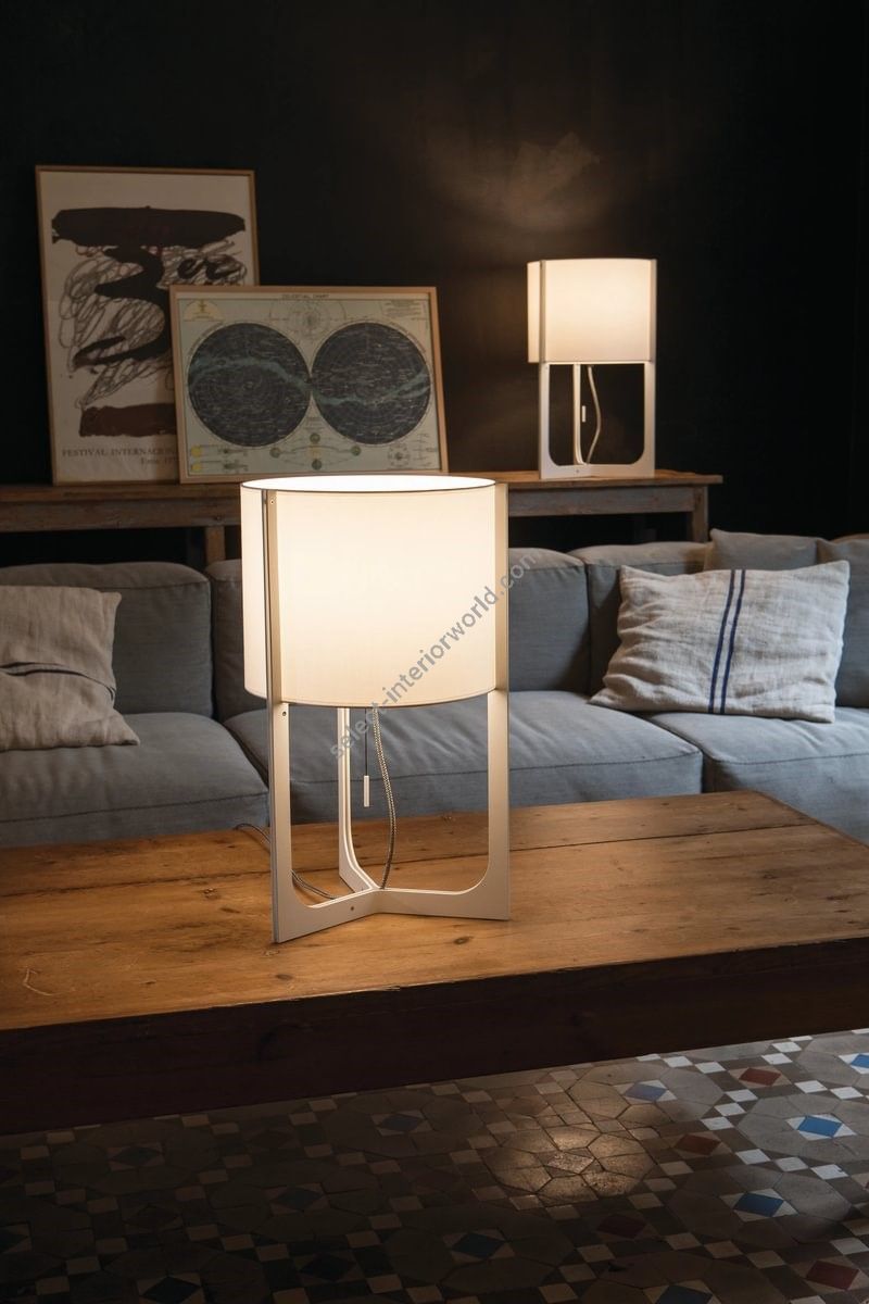 Carpyen / Table Lamps / Nirvana