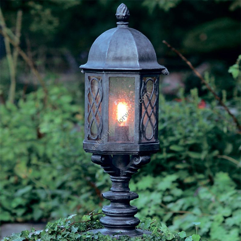 Robers / Outdoor Pedestal Lamp / AL 6593