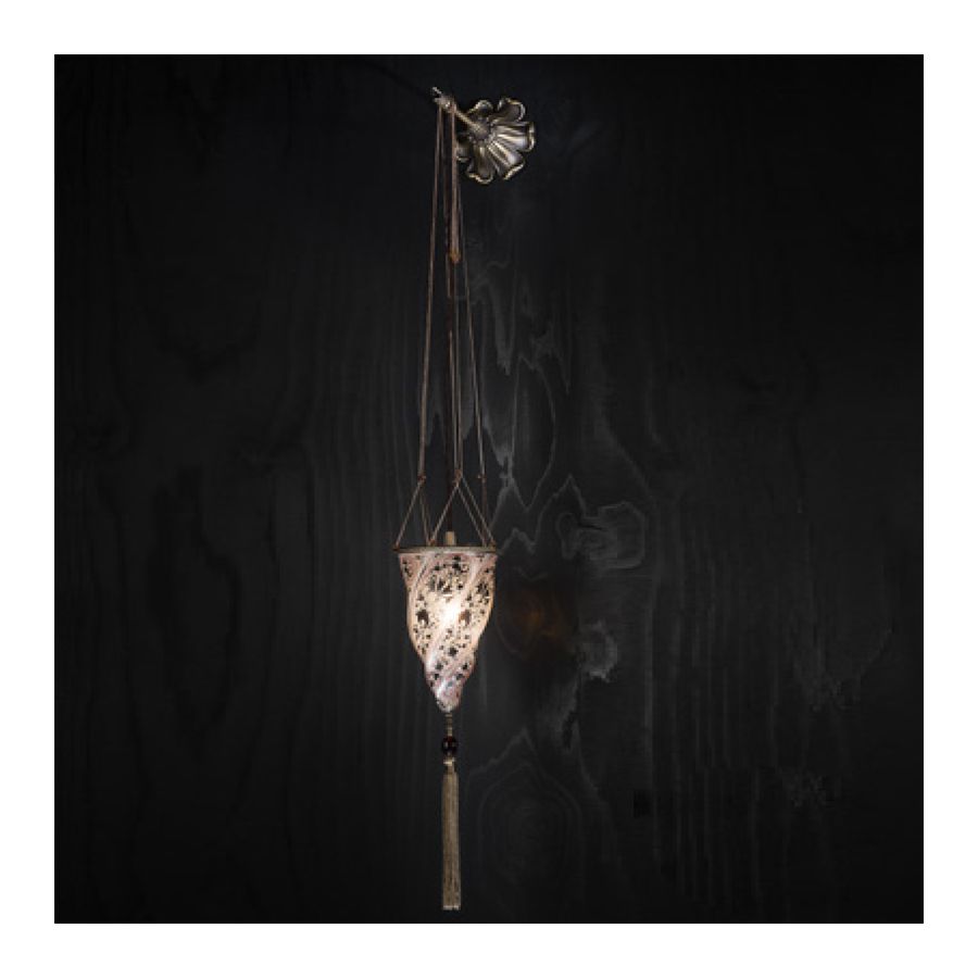 Neutral glass colour