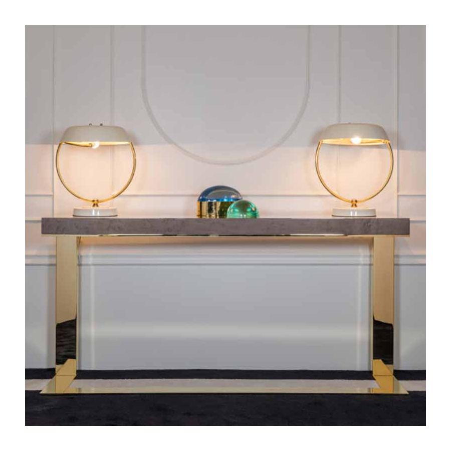 Gloss brass plated finish