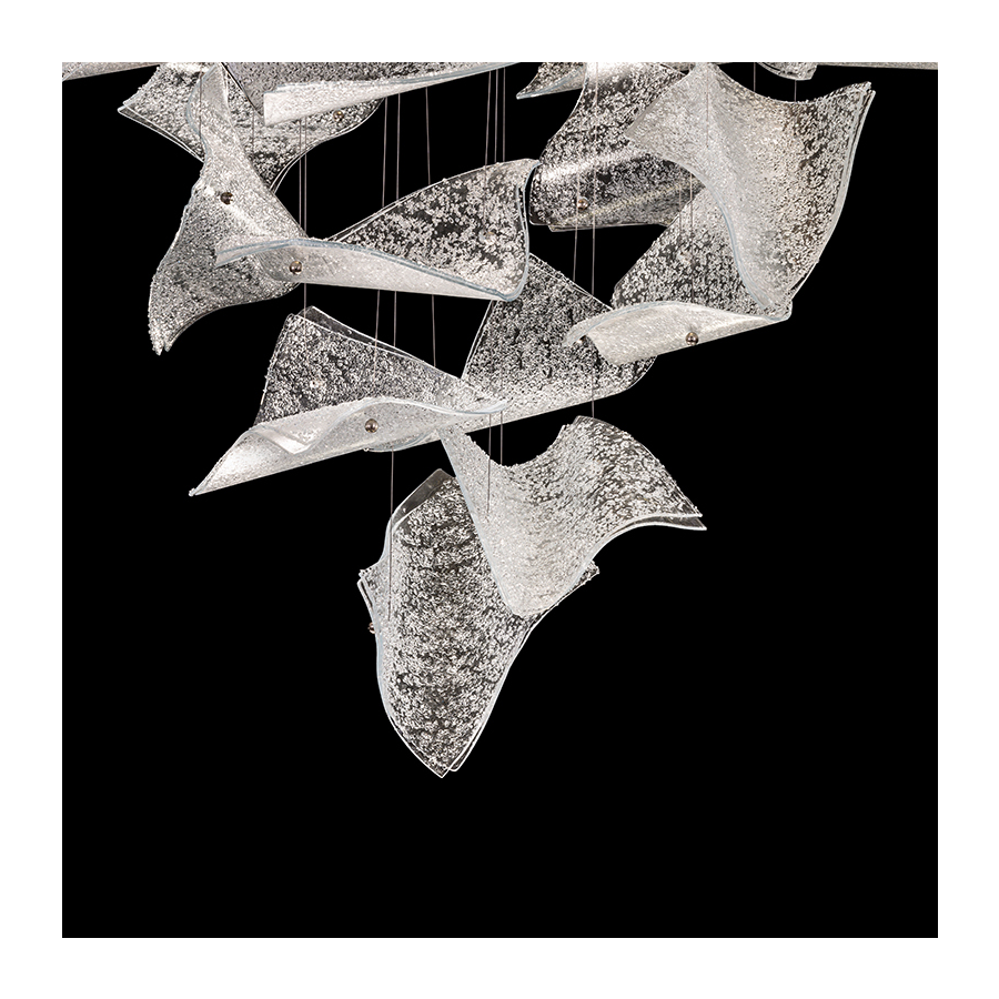 Elevate 37.5″ 895840-162 Silver / Frozen Pages