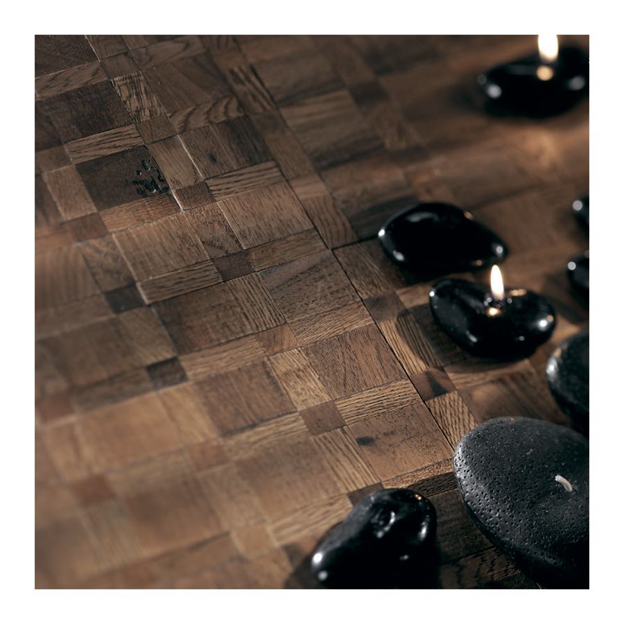 Finish: Walnut / Oak Light