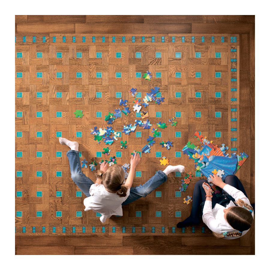 Wood Finish: Oak Light; Mosaic Finish: Turqoise