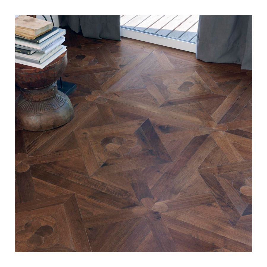 Finish: Walnut Medium