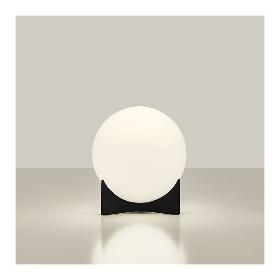 Table lamp / Black finish