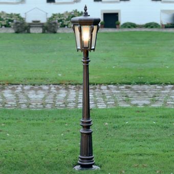 Robers / Outdoor Post Lamp / AL 6804