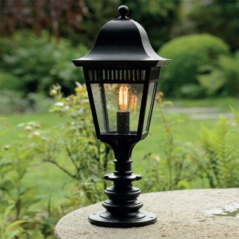Robers / Outdoor Pedestal Lamp / AL 6838