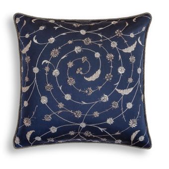 Beaumont & Fletcher / Pillows / Boccaccio Cushion