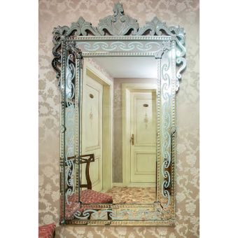 Fratelli Tosi / Venetian wall mirror / 428