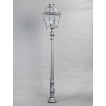 Officina Ciani / Outdoor Post Lights / Iron GL3008POLE-1 Scala