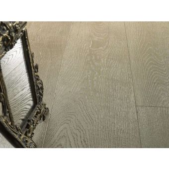 Bassano Parquet / Brushed oak parquet / Shafts of light Oak Gold