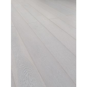 Berti / Oak Berti Studio / Blanchè bleached oak parquet flooring