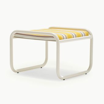  Exteta / Poufs / Locus Solus