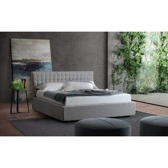 Barzaghi Salotti / Beds / Soft quilt