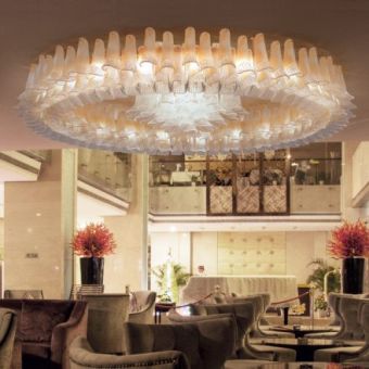 Patrizia Volpato / Chandeliers / Petali Handcrafted Murano Glass 24 Karat Gold