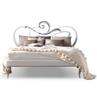 Corte Zari / Panel Beds / Scarlet