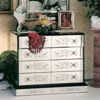 Fratelli Tosi /  Chests of drawers / 327