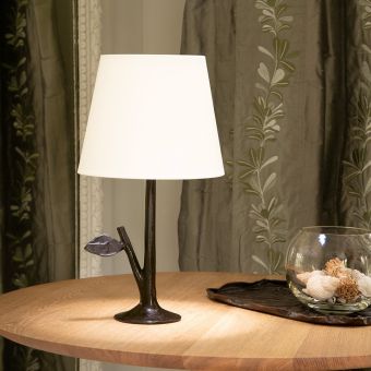 Objet Insolite / Bronze table lamp / Lampe Sila