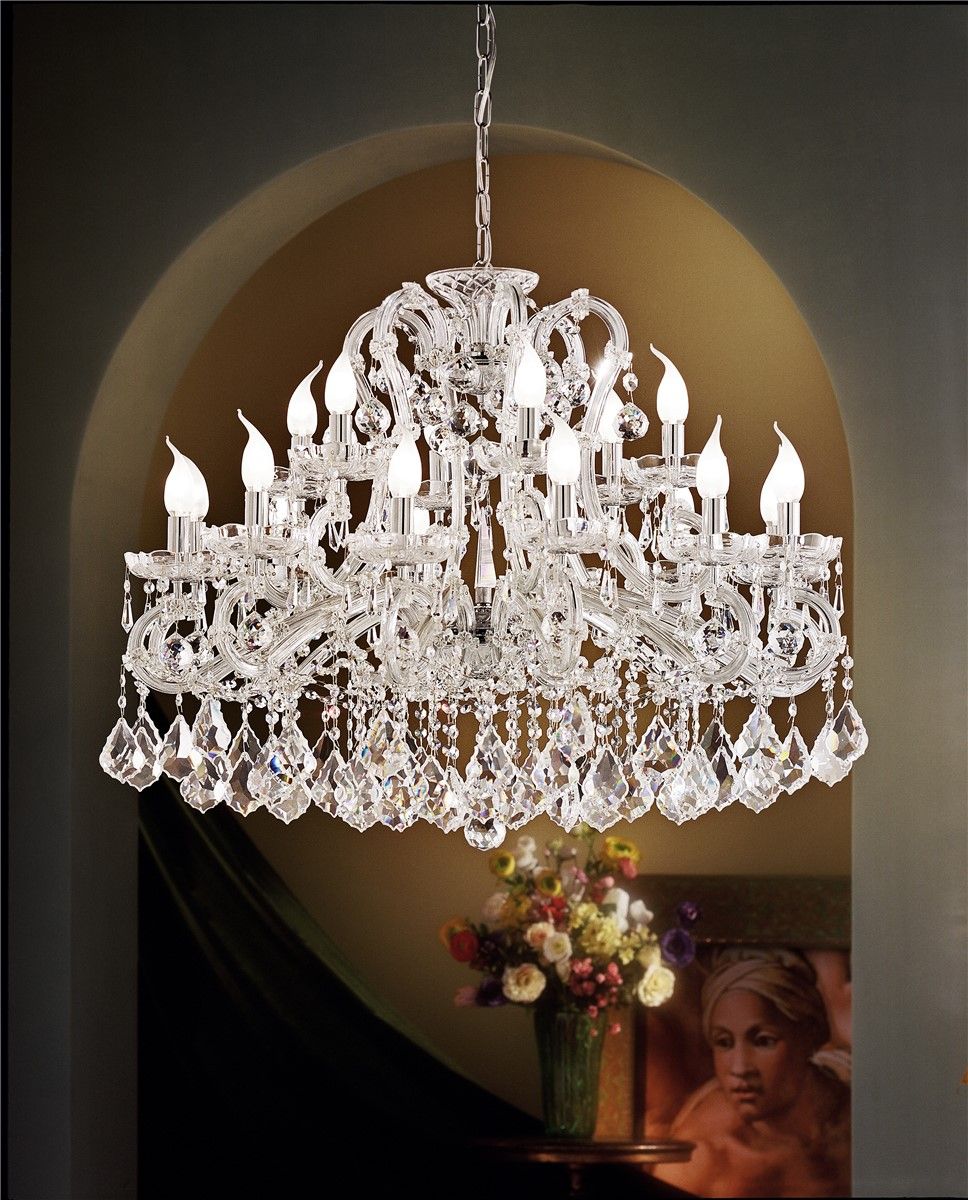 Italian Luxury Lighting / Chandeliers / Maria Theresa White 18 Lights 1030 018