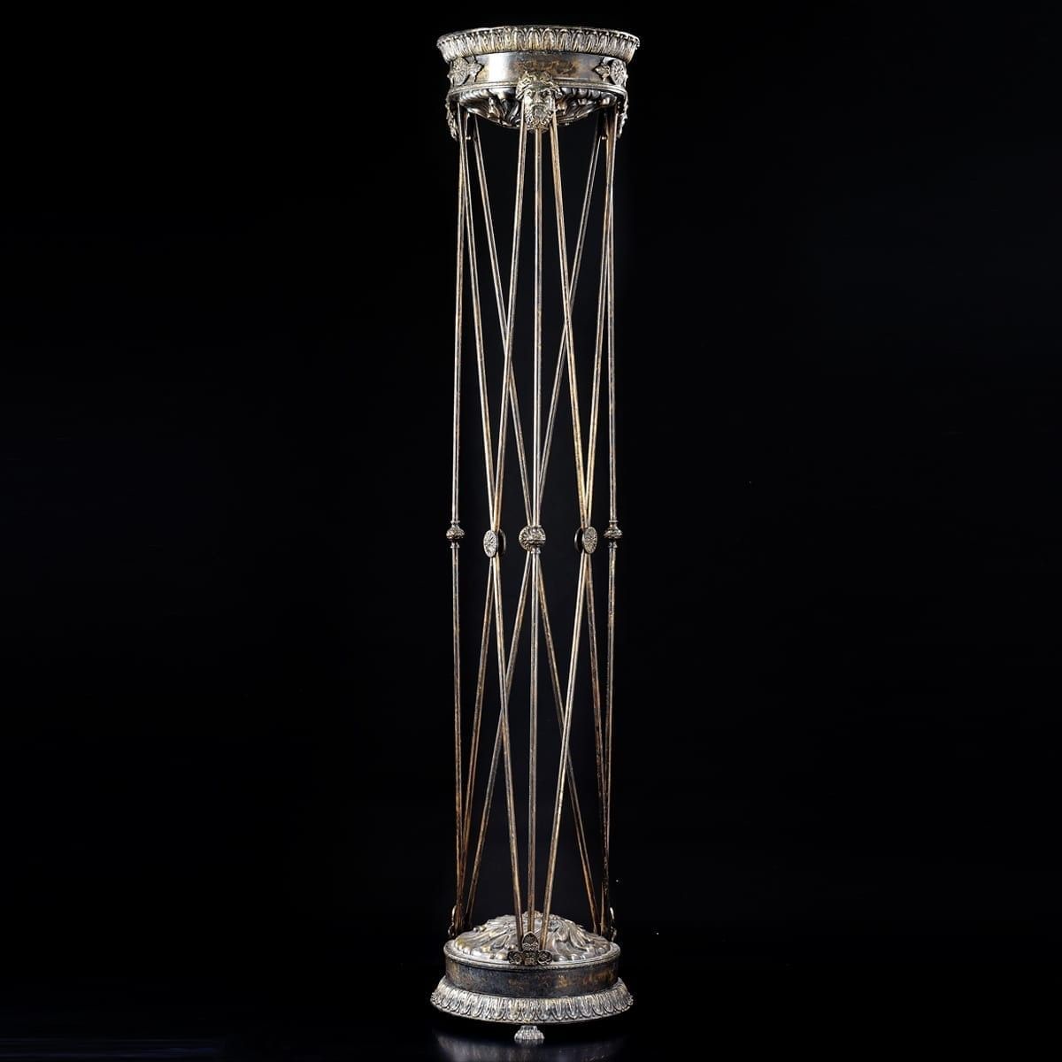 Badari / Floor Lamps / Heritage B1-5038