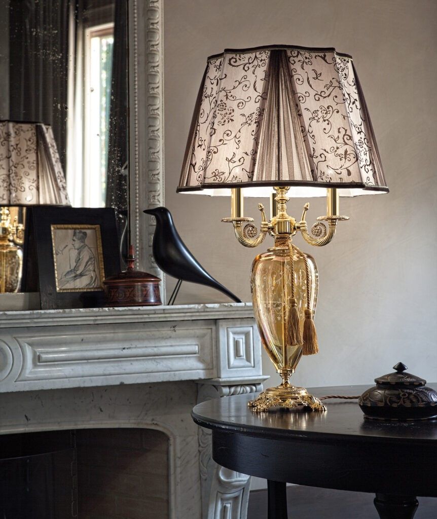 Euroluce Lampadari / Table lamps / Aida LG3+1 Ambra