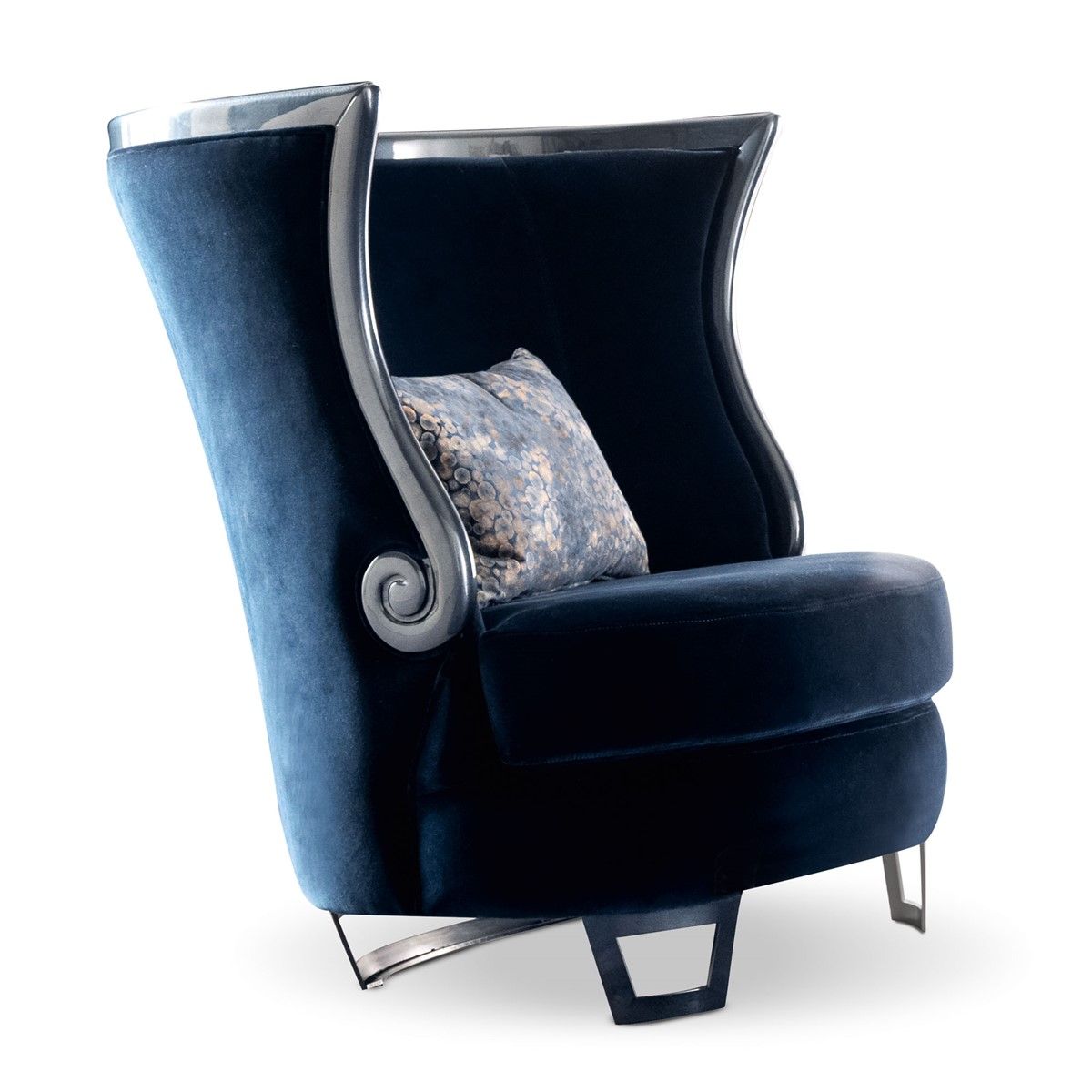 Corte Zari / Armchairs / Gaudi