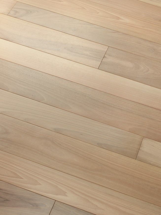 Berti / Ekparkett och andra träslag Essentiell / Bleached European Walnut Pre-finished wood flooring