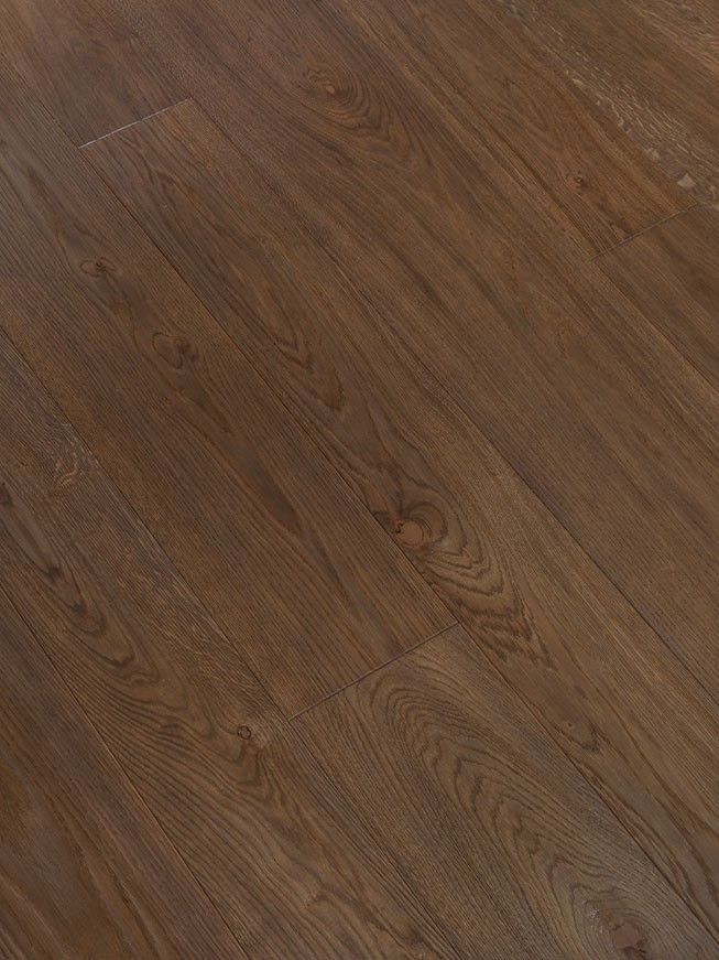 Berti / Ek Berti Studio / Crystal aged oak parquet flooring