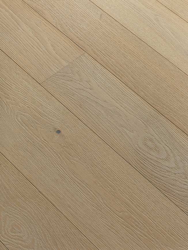 Berti / Ek Berti Studio / Essence Oil Parquet