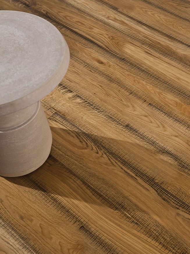 Berti / Diesel Living Med Berti / Natural Oak Cut Off