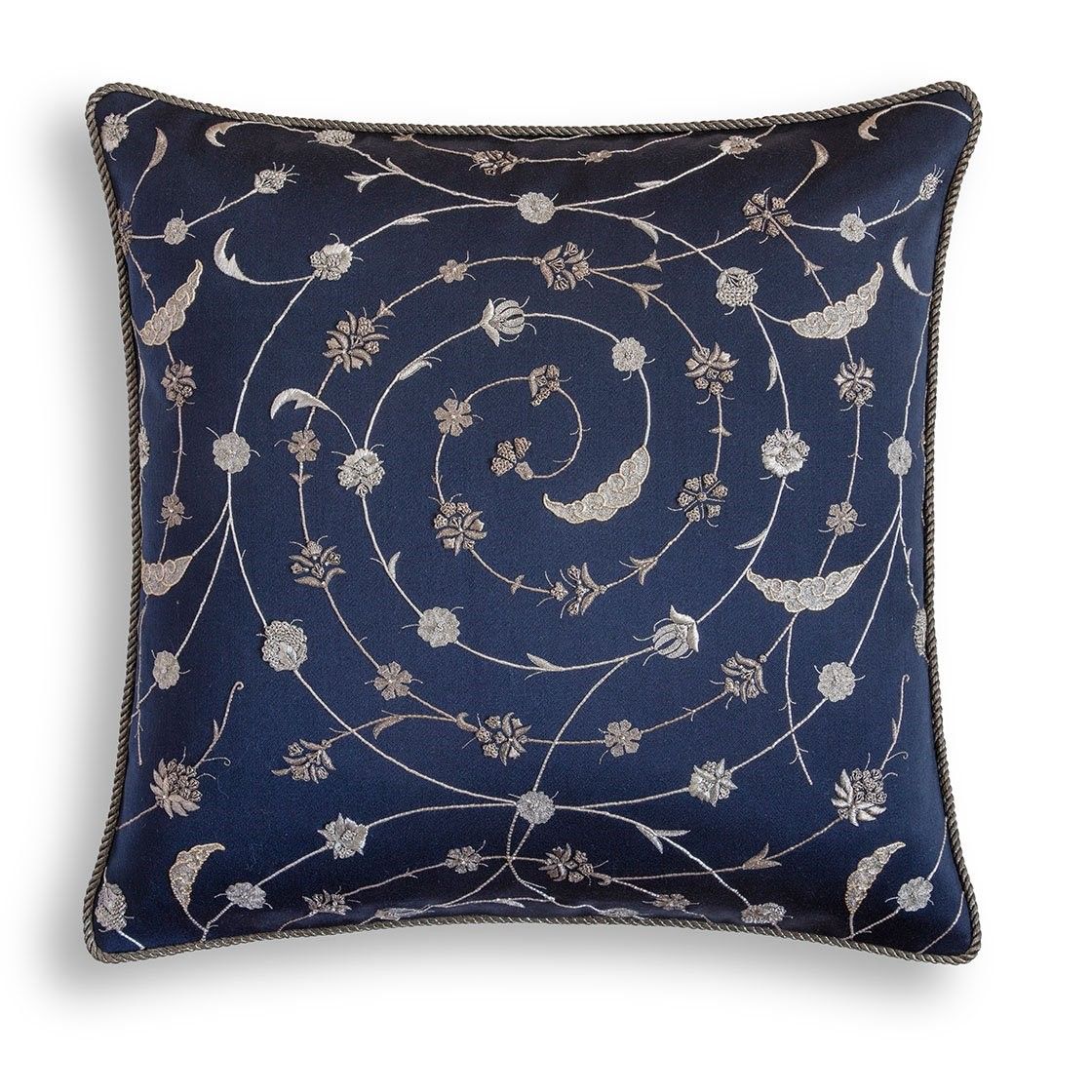 Beaumont & Fletcher / Pillows / Boccaccio Cushion