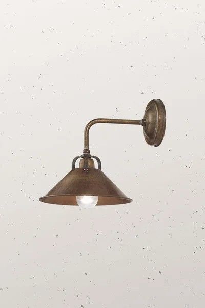 Il Fanale / Wall Lights / Cascina 204.05.OO