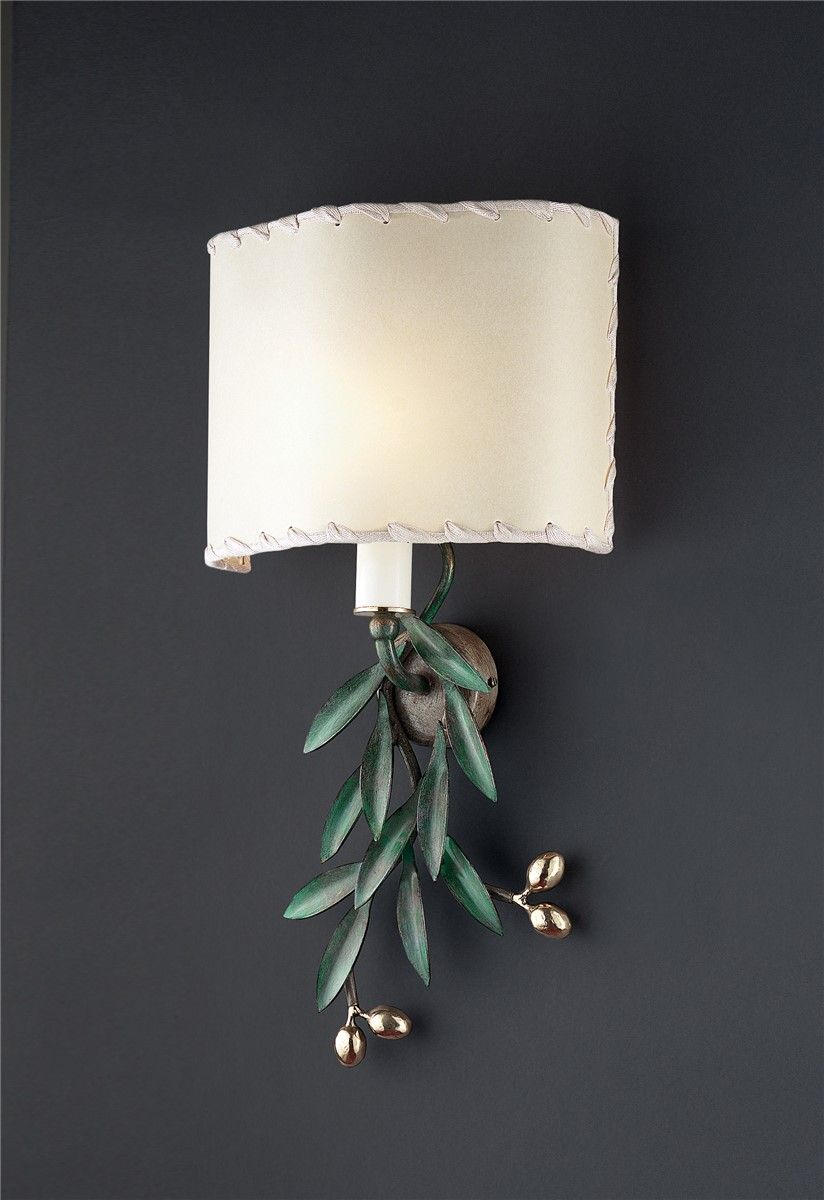 Officina Ciani / Vägglampetter / Brass with Lampshade HL1095WA-1 Olivo