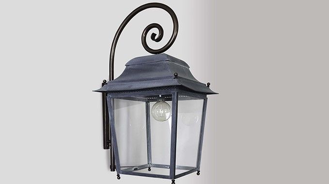 LumArt / Outdoor Wall Lights / Chantilly Giant 1018