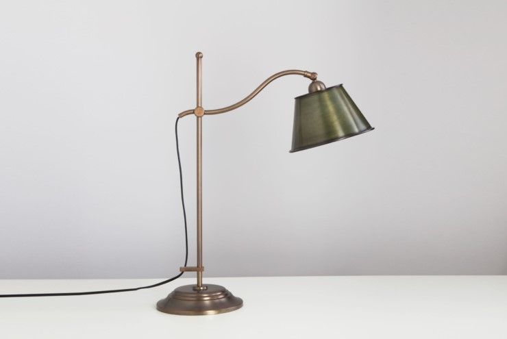 LumArt / Desk Lamps / Whist 7136