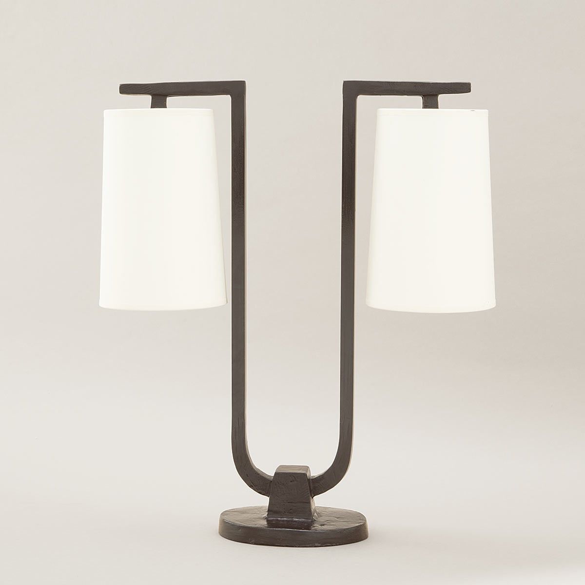 Objet Insolite / Bronze table lamp / Lampe Gustave