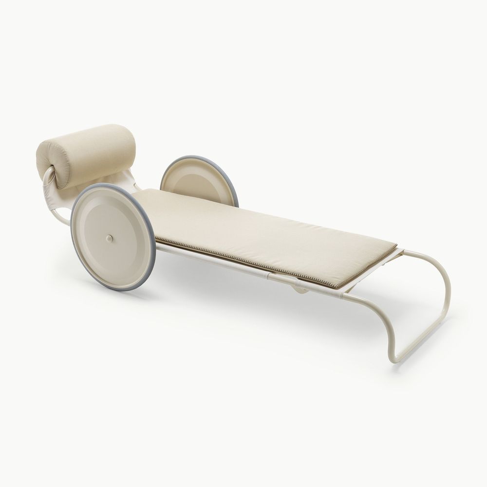 Exteta / Chaise Longues / Locus Solus Sun Lounger