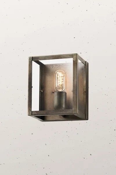 Il Fanale / Wall Lights / London 205.08.FF
