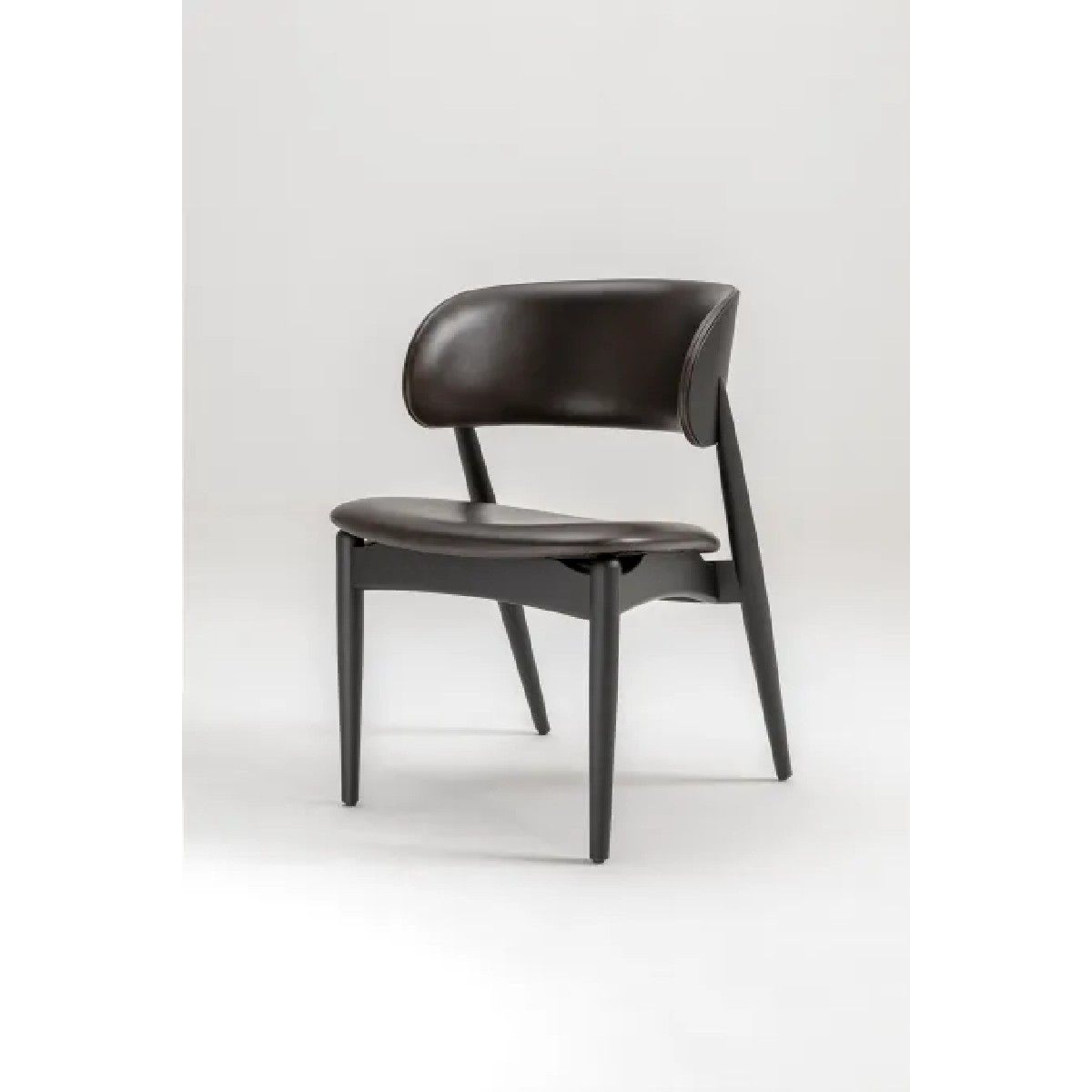 Laurameroni / Chairs & Stools / LV 105