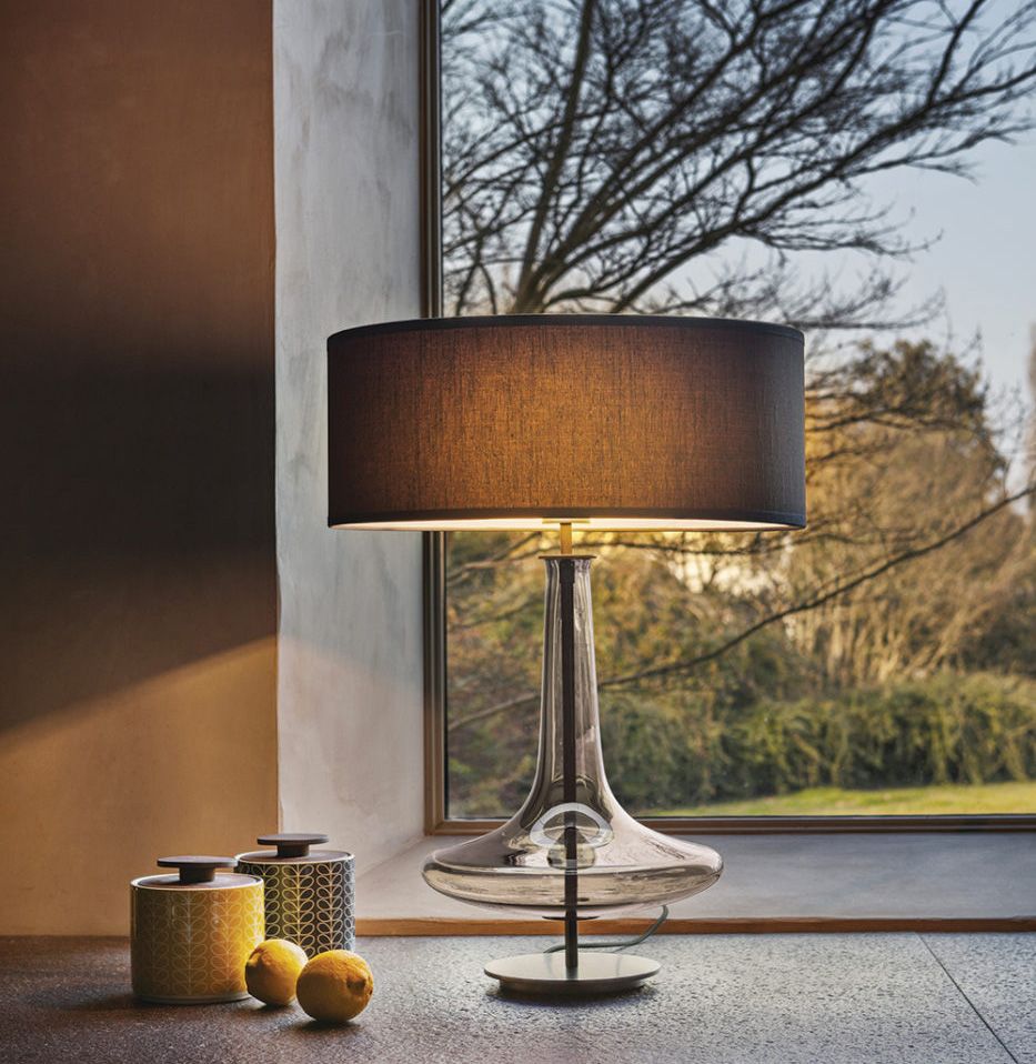 Penta Light / Table Lamps / New classic