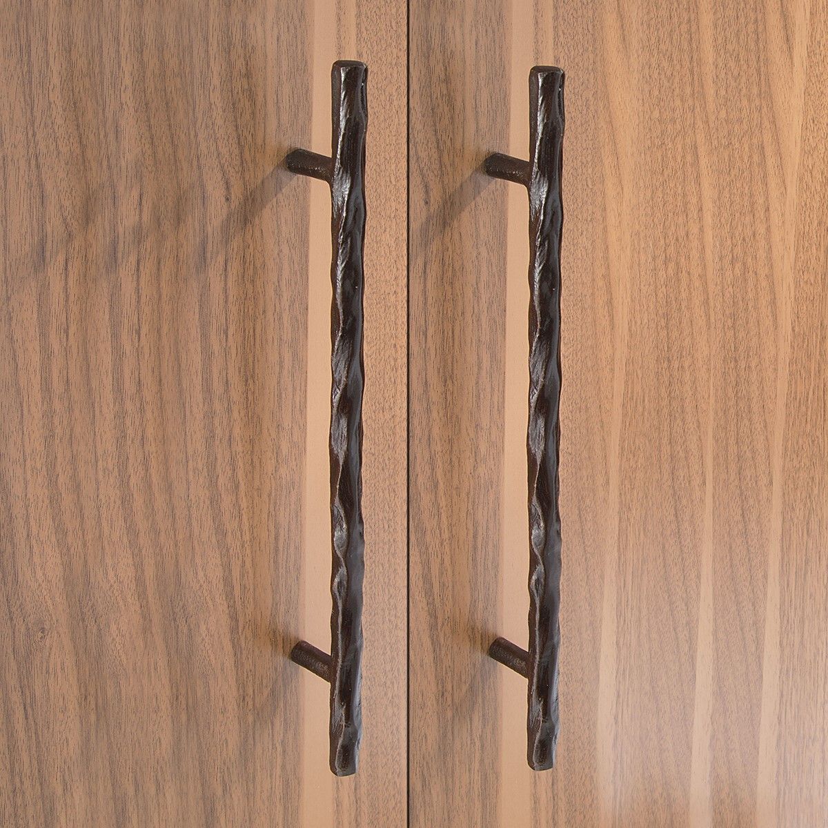 Objet Insolite / Made to measure Handles / Poignée de meubles Liane 10