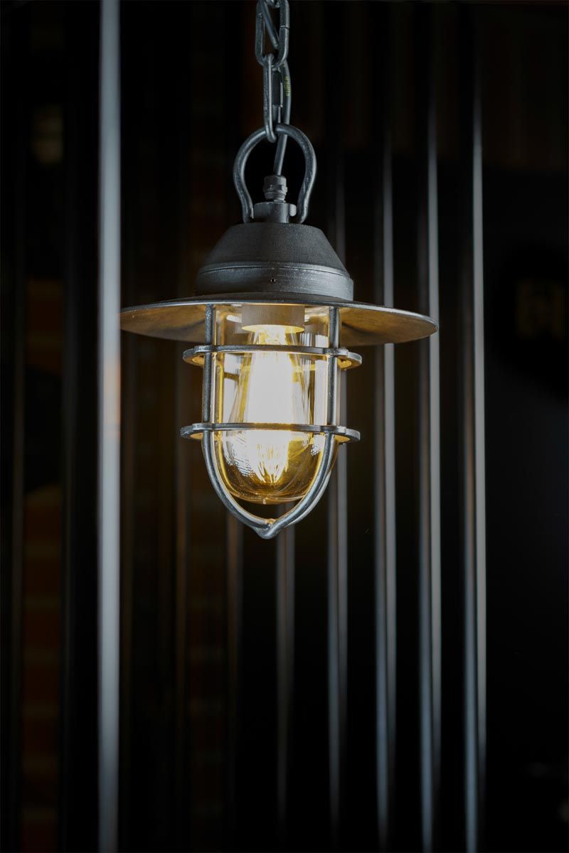 Robers / Outdoor Pendant Lights / HL2702