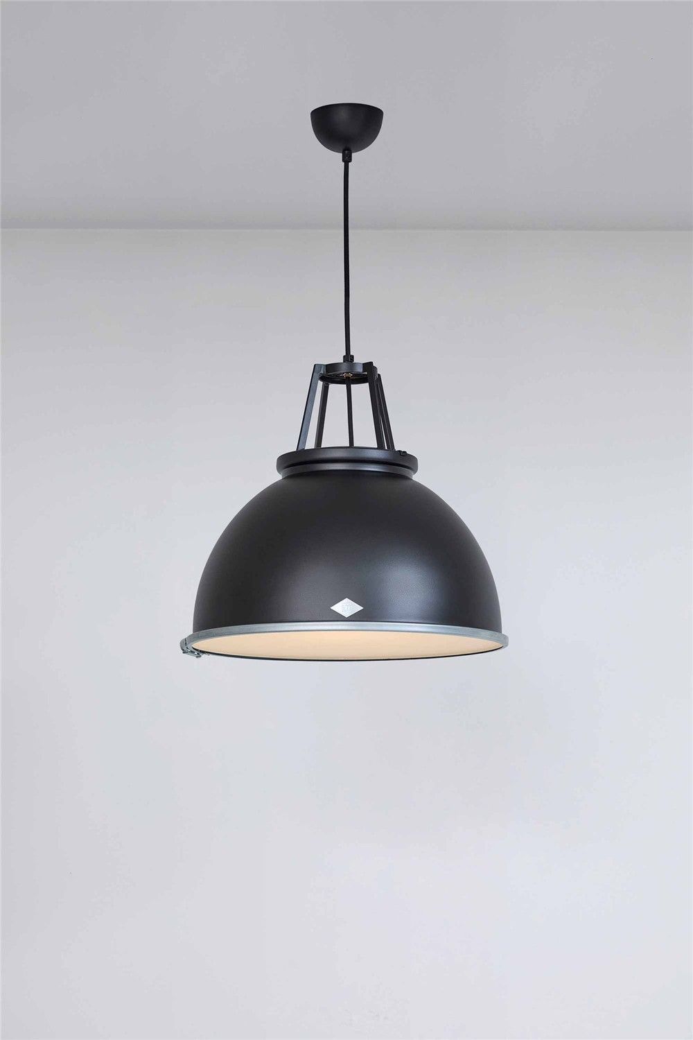Original BTC / Pendants & Suspension Lights / Titan Size 3 Black Edition with Etched Glass